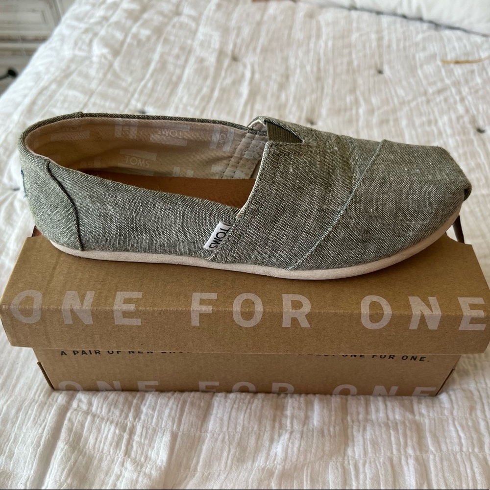 Toms